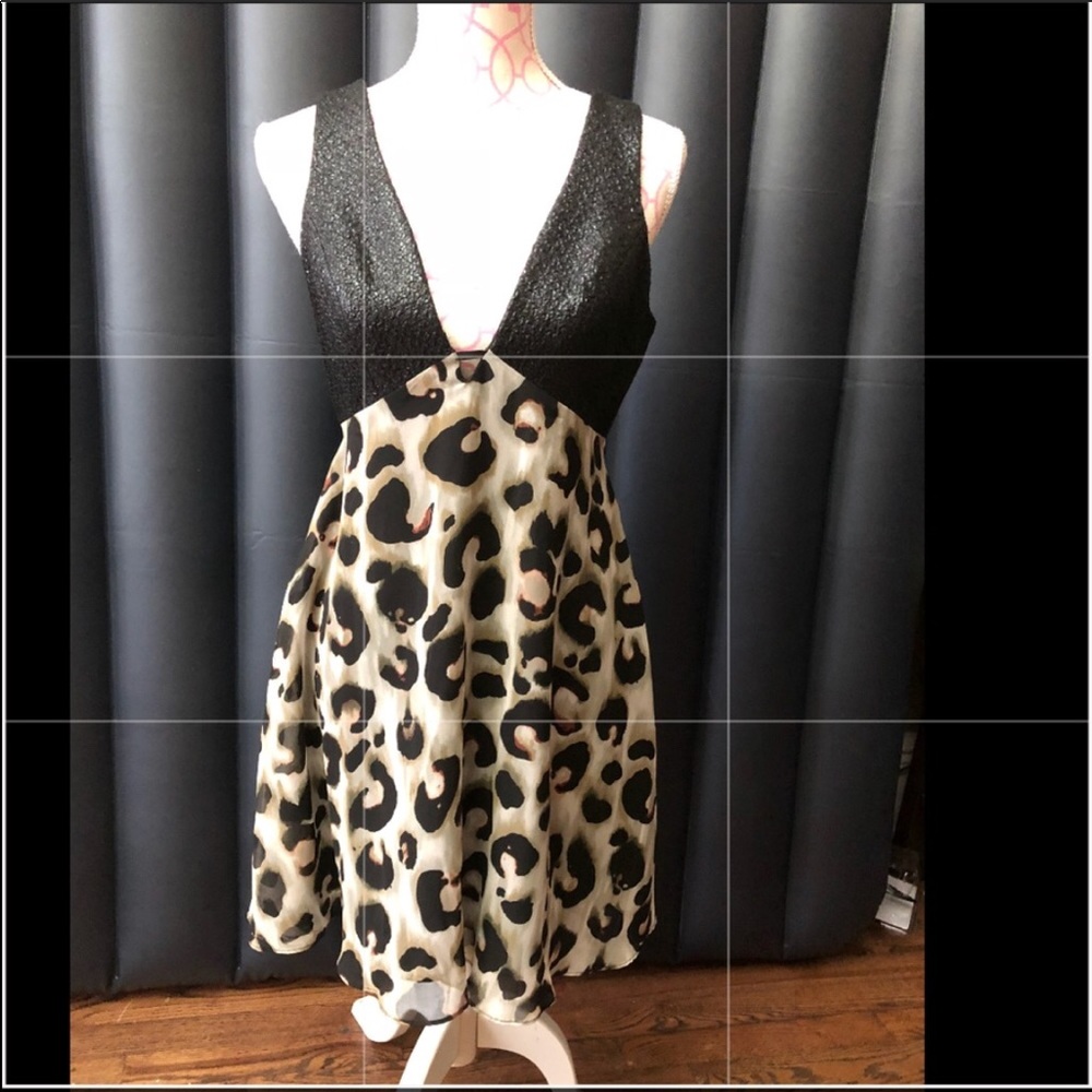 ❤️BCBG dress size 6. NWT